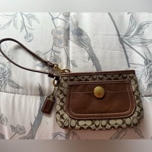 Y2K vintage coach wristlet